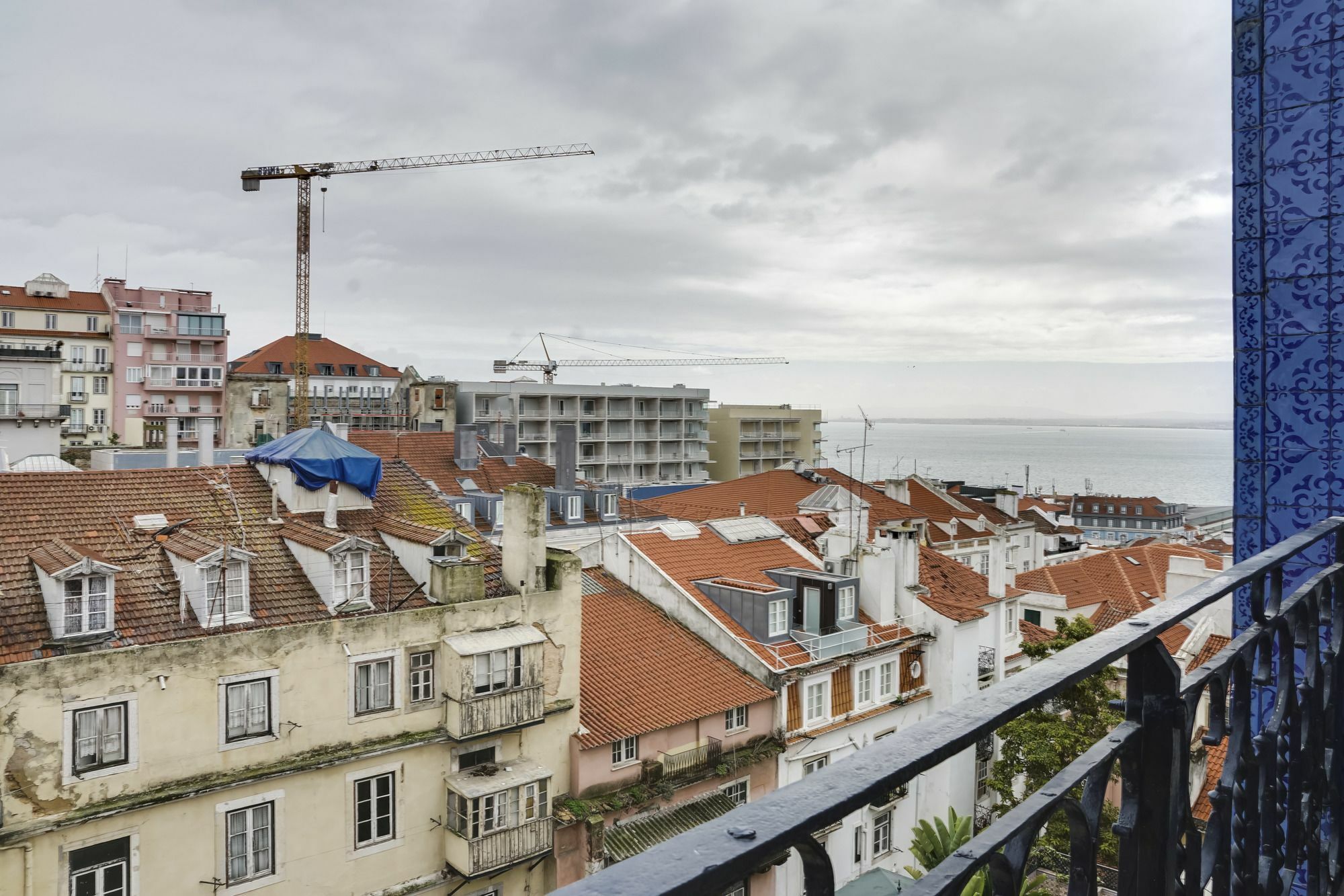 Sweet Inn Apartment - Chiado Luxury 리스본 외부 사진