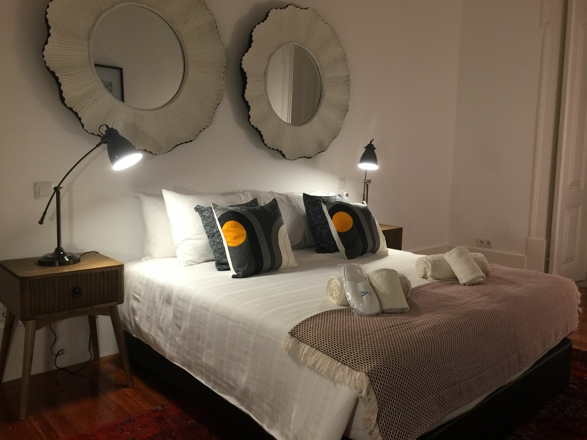 Sweet Inn Apartment - Chiado Luxury 리스본 외부 사진